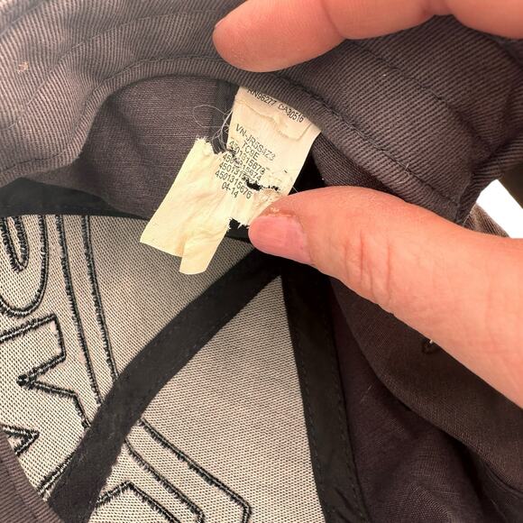 VANS Vintage Embroidered Trucker Hat - Picture 7 of 7